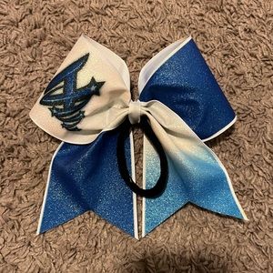 Maryland Twisters cheer bow